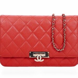 Pre-Owned Red CHANEL Purse